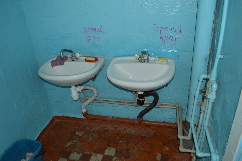 Wyremontowaliśmy szkolne toalety dla uczniów w Mariupolu